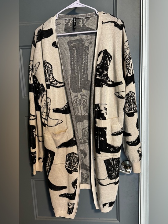 2 Fly Co. Sweaters - 2 Fly Co. Western Boot Print Cream & Black Cardigan with Pockets Size L/XL